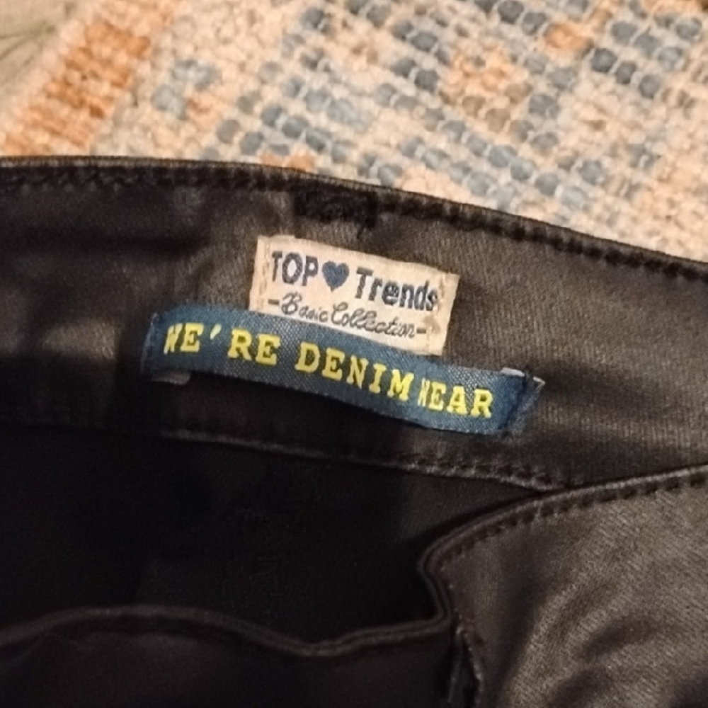 Top Trends Basic Collection Leather Size 2 Zipper… - image 2